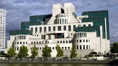 The UK's Secret Intelligence Service Rolls Out Encrypted Gateway to Lure Intelligence Sources in the Russian Federation